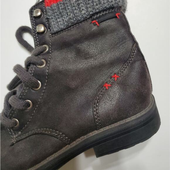 Mad Love Love Womens Size 5.5 Lace up boots with red trim - Picture 2 of 13